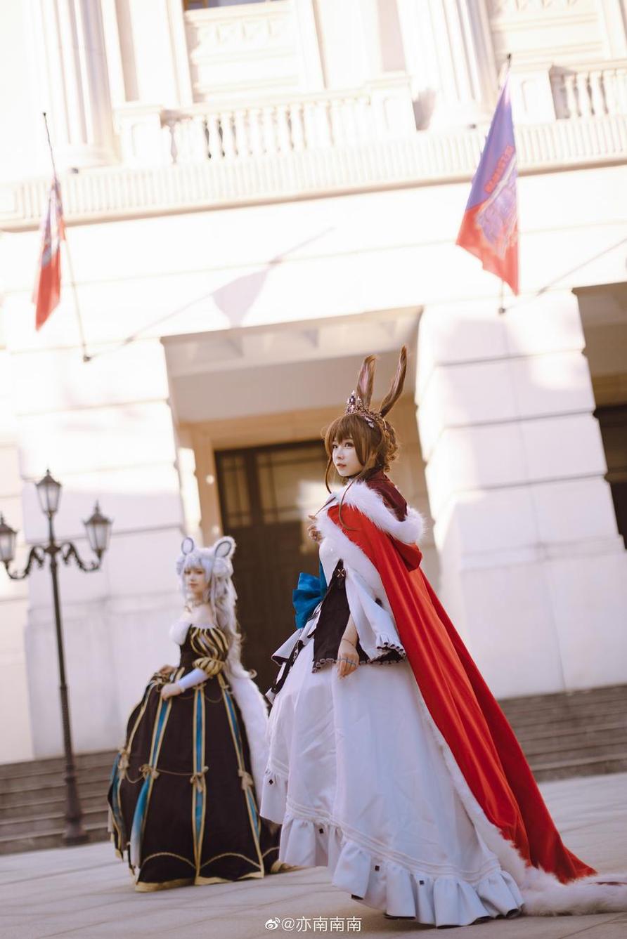 亦南南南全部作品免费，包含精选作品的cos图集已更新