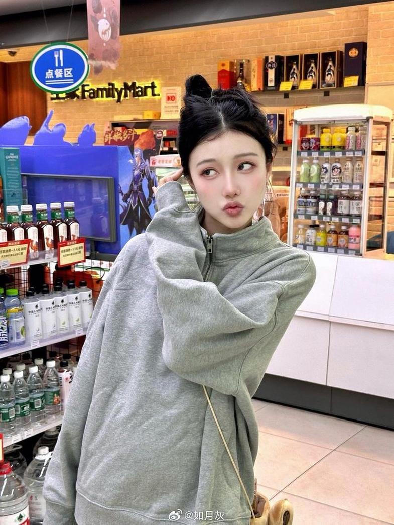 如月灰 如月灰cos迦南尽显美貌,限量美图收藏