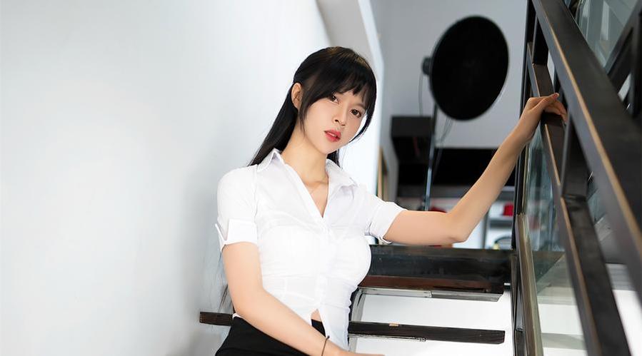 让我们一起走向完美！桃香子壁纸原图研究套。