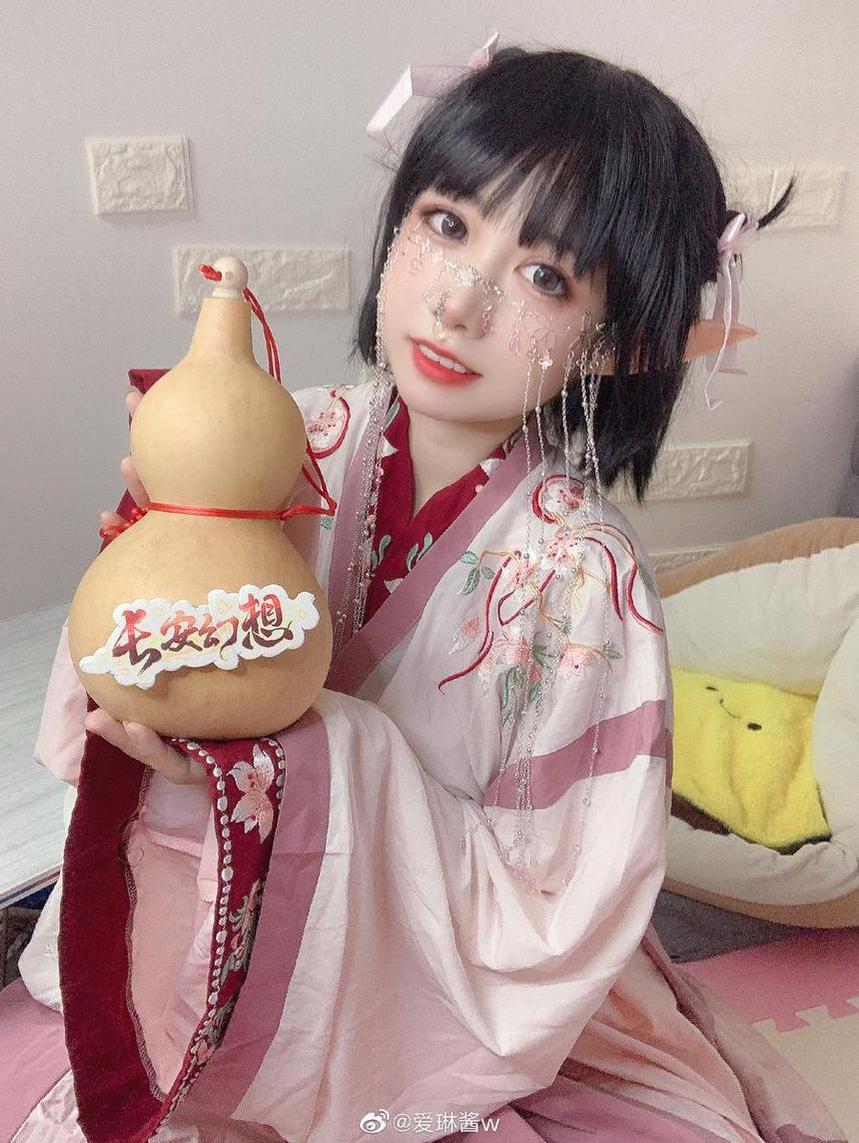 祝福爱琳酱w生日快乐，这里有特别的图包