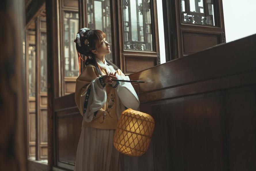 绝美无双！来看蠢沫沫透明巫女的美图收藏