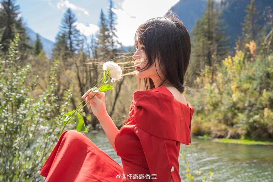 独特风格的香草喵露露百叶窗58p1v1.6g精选照片